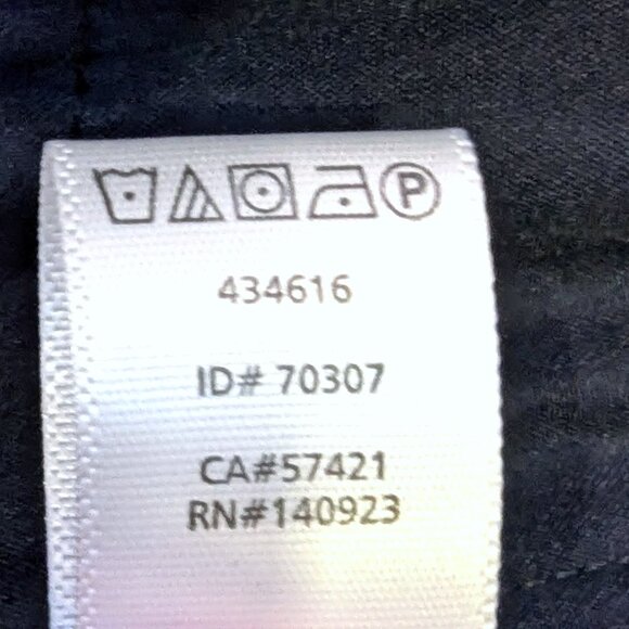 NWT LOFT | Turtle Print Riviera Shorts Navy Blue & White 6" Inseam | Size 0* - Picture 9 of 13